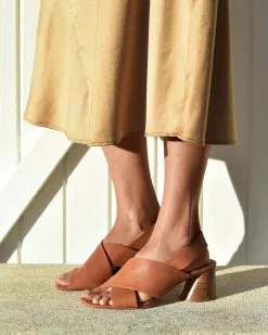 Eos Petal Brandy -Sandals Sales Shop http3A2F2Fstatic.theiconic.com .au2Fp2Feos 9884 0384121 3