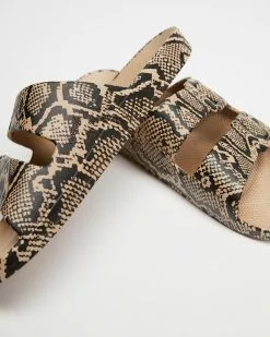 Freedom Moses Slides - Unisex Cobra Sands -Sandals Sales Shop http3A2F2Fstatic.theiconic.com .au2Fp2Ffreedom moses 4668 6194411 3