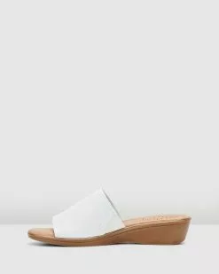 Hush Puppies Coco White -Sandals Sales Shop http3A2F2Fstatic.theiconic.com .au2Fp2Fhush puppies 1541 316696 3