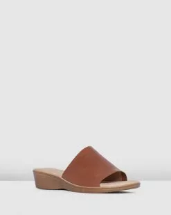 Hush Puppies Coco Tan -Sandals Sales Shop http3A2F2Fstatic.theiconic.com .au2Fp2Fhush puppies 7816 716696 5