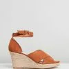 IRIS Footwear Lilly Tan