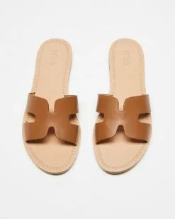 IRIS Footwear Sage Tan