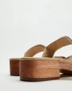 JAMES | SMITH Capri Clogs Cream -Sandals Sales Shop http3A2F2Fstatic.theiconic.com .au2Fp2Fjames smith 6553 1368231 3