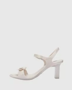 Melissa + VIKTOR & ROLF Lady Emme Blossom Beige -Sandals Sales Shop http3A2F2Fstatic.theiconic.com .au2Fp2Fmelissa 4863 0344341 4