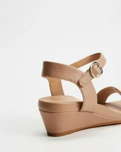 Mia Vita Nelly Wedge Sandal Pink -Sandals Sales Shop http3A2F2Fstatic.theiconic.com .au2Fp2Fmia vita 1277 2821041 3