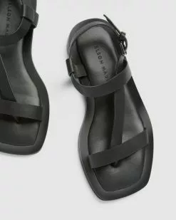 Nelson Made Rae Black