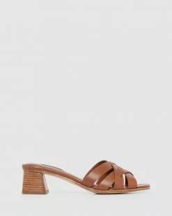 Nine West Garnet BROWN