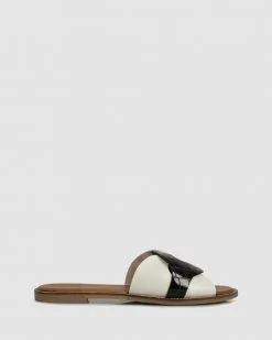 S by Sempre Di Dona Flat Sandals Mntrl Bone/black