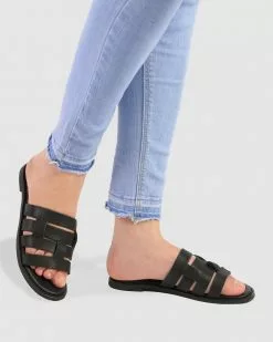S by Sempre Di Edna Flat Sandals Black/black -Sandals Sales Shop http3A2F2Fstatic.theiconic.com .au2Fp2Fs by sempre di 3266 5085341 5