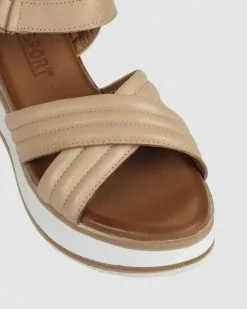 S by Sempre Di Nikita Flatforms Scissors -Sandals Sales Shop http3A2F2Fstatic.theiconic.com .au2Fp2Fs by sempre di 7288 2285341 4