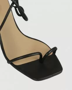 Sempre Di Evelyn Block Sandals Black -Sandals Sales Shop http3A2F2Fstatic.theiconic.com .au2Fp2Fsempre di 3289 9065541 4