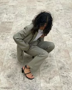 Senso Kendyll II Ebony -Sandals Sales Shop http3A2F2Fstatic.theiconic.com .au2Fp2Fsenso 7502 3053611 3