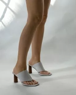 Senso Ninah II Ice -Sandals Sales Shop http3A2F2Fstatic.theiconic.com .au2Fp2Fsenso 7577 6282901 6