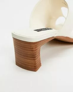 Senso Rita Chalk -Sandals Sales Shop http3A2F2Fstatic.theiconic.com .au2Fp2Fsenso 8695 2213141 3