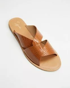 SPURR Tama Sandals Tan Croc -Sandals Sales Shop http3A2F2Fstatic.theiconic.com .au2Fp2Fspurr 2594 3780031 4