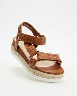 SPURR Coco Flatforms Brown -Sandals Sales Shop http3A2F2Fstatic.theiconic.com .au2Fp2Fspurr 4486 5375331 4