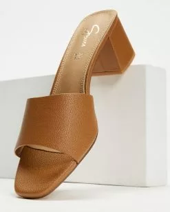 SPURR Rouse Wide Fit Heels Tan Pebble -Sandals Sales Shop http3A2F2Fstatic.theiconic.com .au2Fp2Fspurr 5033 4480031 5