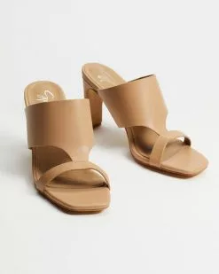 SPURR Finnick Heels Beige -Sandals Sales Shop http3A2F2Fstatic.theiconic.com .au2Fp2Fspurr 5741 7185631 3