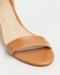 SPURR Lunar Block Heels Tan Smooth -Sandals Sales Shop http3A2F2Fstatic.theiconic.com .au2Fp2Fspurr 7146 812976 5