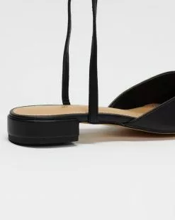 SPURR Celeste Flats Black -Sandals Sales Shop http3A2F2Fstatic.theiconic.com .au2Fp2Fspurr 8700 3285631 5