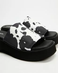 Therapy Naomi Black Cow -Sandals Sales Shop http3A2F2Fstatic.theiconic.com .au2Fp2Ftherapy 5629 8155931 5