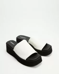 Therapy Naomi White -Sandals Sales Shop http3A2F2Fstatic.theiconic.com .au2Fp2Ftherapy 5658 2275931 3