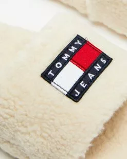 Tommy Hilfiger Tommy Badge Sherpa Slides Smooth Stone -Sandals Sales Shop http3A2F2Fstatic.theiconic.com .au2Fp2Ftommy hilfiger 4679 3043131 3