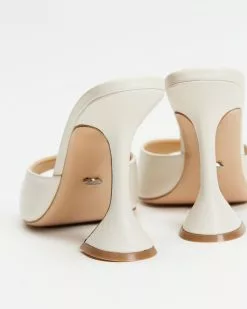 Tony Bianco Marsalla Dove -Sandals Sales Shop http3A2F2Fstatic.theiconic.com .au2Fp2Ftony bianco 1685 1613641 3