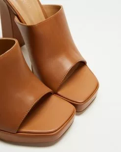 Tony Bianco Daytona Tan Como -Sandals Sales Shop http3A2F2Fstatic.theiconic.com .au2Fp2Ftony bianco 9110 9937431 4