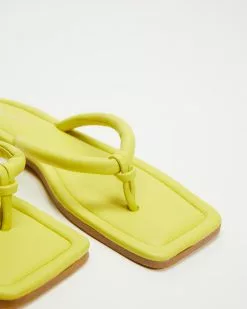TOPSHOP Prim Tubular Padded Toe Post Sandals Yellow -Sandals Sales Shop http3A2F2Fstatic.theiconic.com .au2Fp2Ftopshop 7527 3424631 3