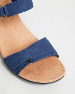 Vionic Adelaide Wedge Sandals Blueberry -Sandals Sales Shop http3A2F2Fstatic.theiconic.com .au2Fp2Fvionic 0072 2149401 4
