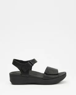 Vionic Raz Metallic Wedge Sandals Black