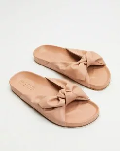 Walnut Melbourne Polly Leather Slides Peony