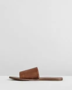 Windsor Smith Kiki Tan -Sandals Sales Shop http3A2F2Fstatic.theiconic.com .au2Fp2Fwindsor smith 3750 304696 4