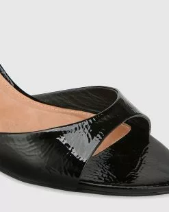 Wittner Vanda Crinkled Patent Round Heel Sandals Black -Sandals Sales Shop http3A2F2Fstatic.theiconic.com .au2Fp2Fwittner 5843 4829721 3