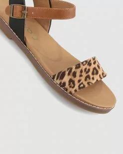 Zeroe Wide Fit Atlas Footbed Sandals Black/Tan -Sandals Sales Shop http3A2F2Fstatic.theiconic.com .au2Fp2Fzeroe 0383 5426931 4