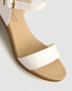 Zeroe Raegan Footbed Block Heel Sandals White -Sandals Sales Shop http3A2F2Fstatic.theiconic.com .au2Fp2Fzeroe 4500 2916511 4