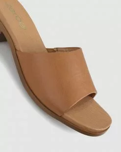 Zeroe Clover Recycled Block Heel Sandals Tan -Sandals Sales Shop http3A2F2Fstatic.theiconic.com .au2Fp2Fzeroe 4618 6884441 4