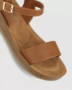 Zeroe Wide Fit Ramble Comfort Sandals Tan -Sandals Sales Shop http3A2F2Fstatic.theiconic.com .au2Fp2Fzeroe 9646 8280541 4